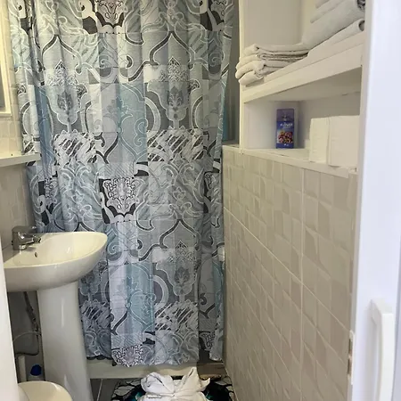 Estudios Kylie Y Evelyn Apartament *