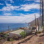 Estudios Kylie Y Evelyn 아파트 *