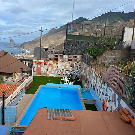 Estudios Kylie Y Evelyn Appartement