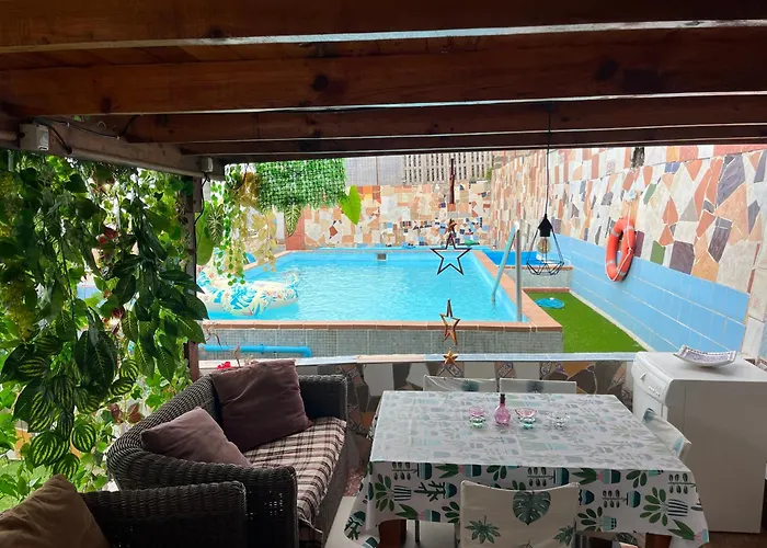 Estudios Kylie Y Evelyn *