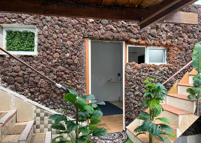 Estudios Kylie Y Evelyn * Санта-Крус-де-Тенерифе