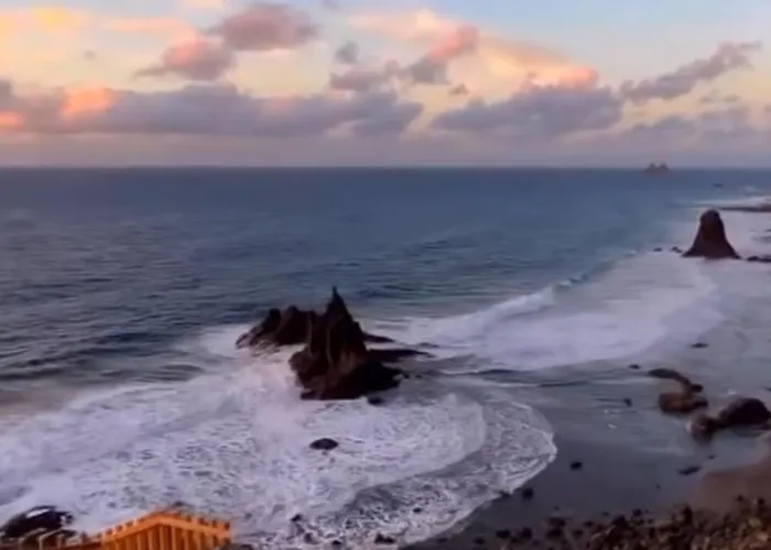 Estudios Kylie Y Evelyn Appartamento *